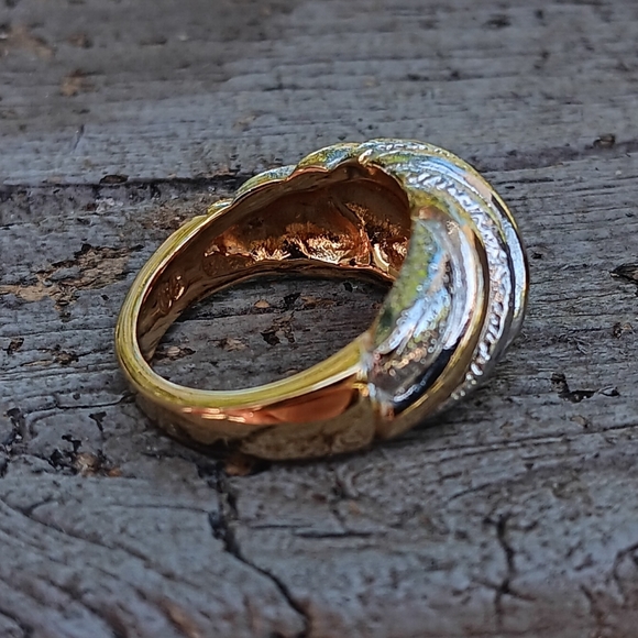 Premier Designs Two Tone Gold Ring size 6 - Picture 4 of 5